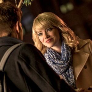 Scarf from Emma Stone Gwen Stacey The Amazing Spider-Man Blue Floral